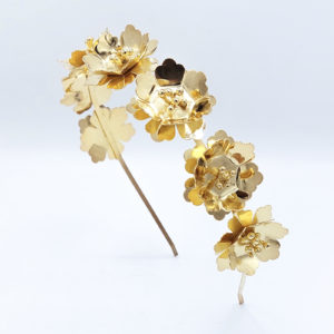 Diadema floral oro